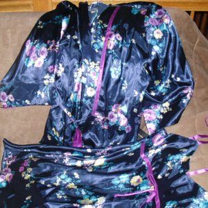 Chemise with matching robe
